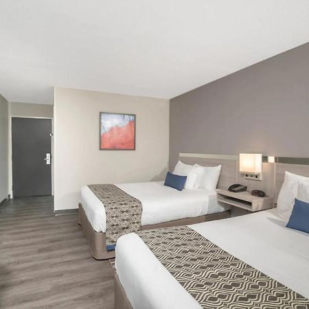 Quality Inn & Suites แนชวิลล์ ภายนอก รูปภาพ